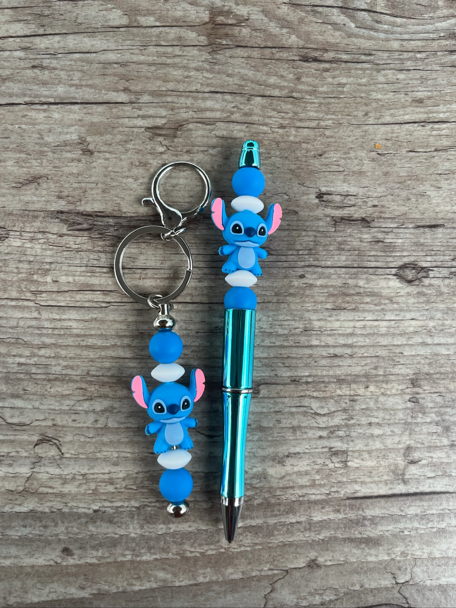 Stylo et porte clé 